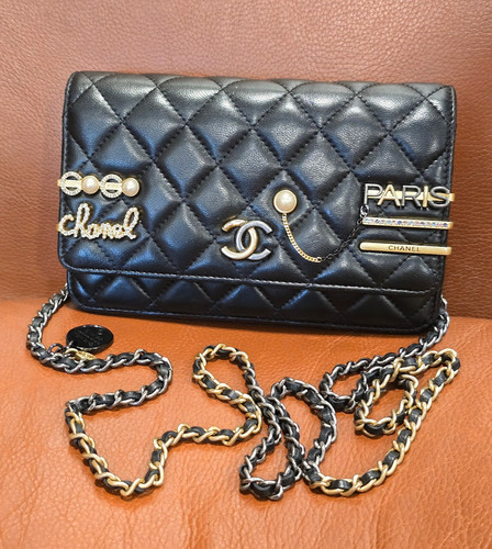 Chanel coco clips - chanel, wallet