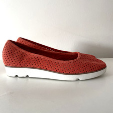 Clarks Coral Pink Perforated Nubuck Leather Ballet Shoes Size UK 5 D