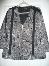 River Island cream/black