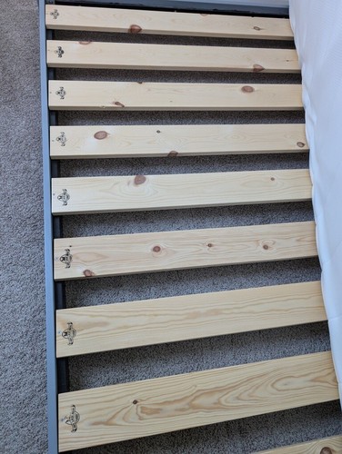 Low loft bed - (no, &