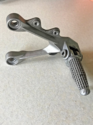 Kawasaki zx6r 636 footrest - kawasaki,