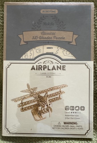 Brand new tri plane - new, robotime
