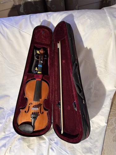 Half size violin - size,