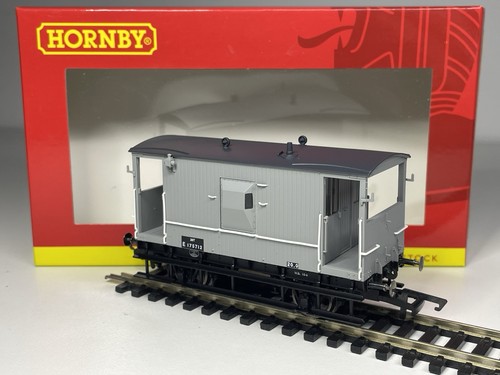 Hornby r6834 lner 20t toad - hornby,