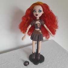 Bratz Bratzillaz Doll Meygana Broomstix Glam Get Wicked with stand MGA