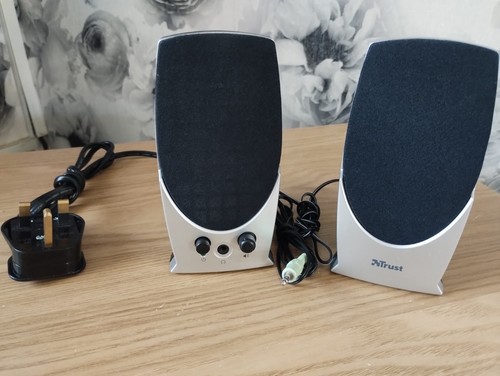 Trust universe speaker set - trust,