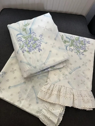 Vintage floral sheet and - , 2