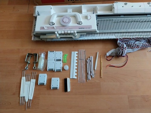 Knitting machine brother - machine, kh