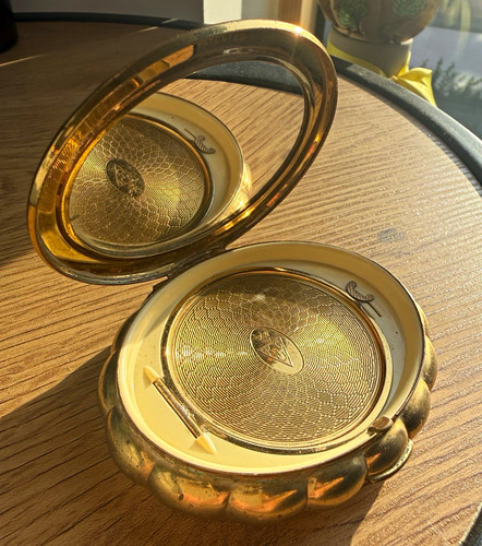 Vintage kigu powder compact - powder,
