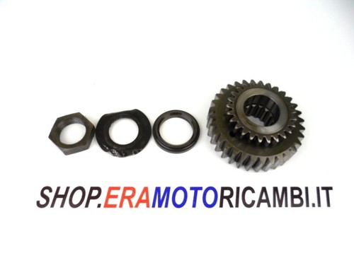 Gear engine shaft central - shaft,