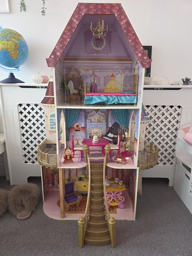 Beauty and the beast - beauty,