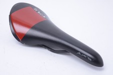 Fizik Aliante R7 Road Bike Saddle Manganese rails 243g W 140mm Red/Black (SC4)