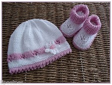 BABY KNITTING PATTERNS DK 22 GIRLS OR  REBORN DOLLS PRECIOUS NEWBORN KNITS