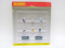 Hornby Figures R561 People