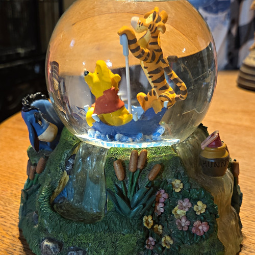 Disney winnie the pooh snow - disney,