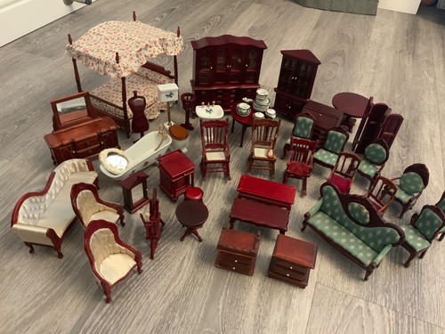 Dolls house maghony