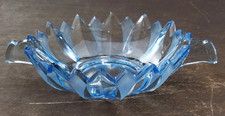 ANTIQUE VINTAGE HEAVY ENGLISH ART DECO BLUE GLASS BOWL DISH IN GOOD CONDITION