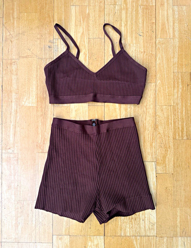 House brown ribbed knit - cb,