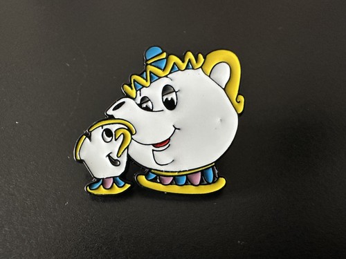 Mrs potts chip enamel pin - potts,