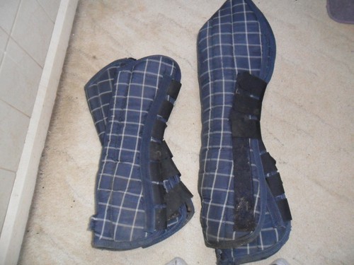 Navy blue check large - blue, fur