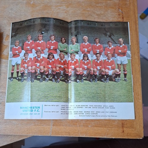 1971 football league review - 1971/72,