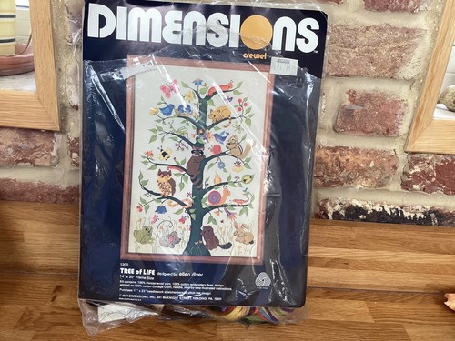 Vintage dimensions tree - vintage, of