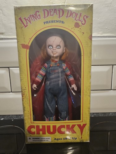 Living dead doll chucky - living,