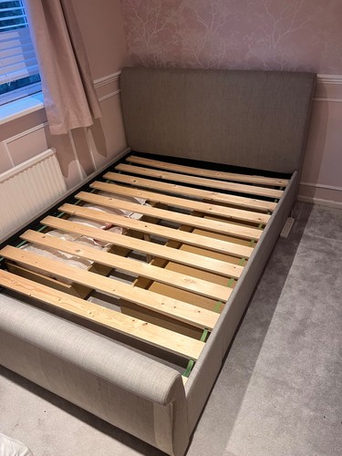 Dreams lucia upholstered - lucia, bed