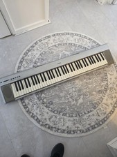 Yamaha Portable Grand NP-30