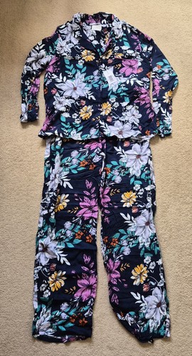 Ladies pyjamas size new - ladies,