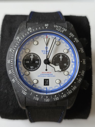 Tudor black bay chrono - black,