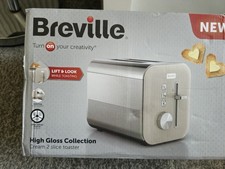 Breville High Gloss 2-Slice Toaster with High-Lift & Wide Slots | Cream VTT967