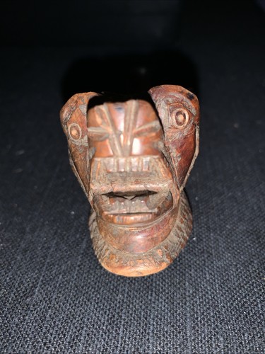 Wooden wolf head carved pipe - head,
