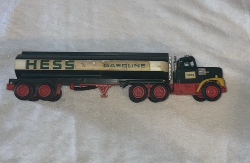 Hess fuel oil tanker - fuel, truck