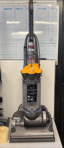 Reconditioned dyson dc33 - reconditioned,
