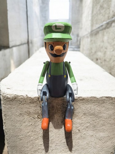 Chiselcraft wooden luigi - wooden, mario