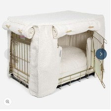 Lords Labradors Gold Crate Heavy With Ivory Boucle accessories- Medium 