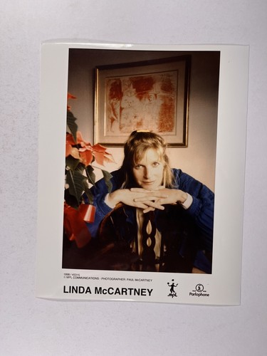 Linda mccartney photograph - mccartney,