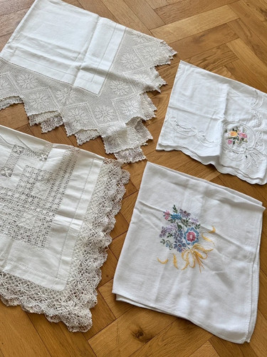 Vintage tablecloths - vintage, •