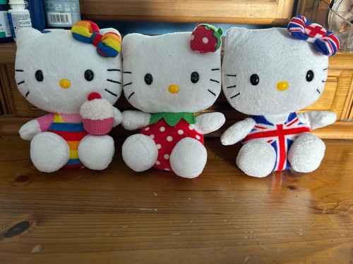 Assorted hello kitty - 3x,