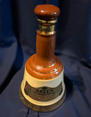 Vintage wade bell old - bell's,