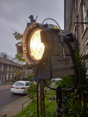Filmgear 1kw fresnel spotlight - filmgear,