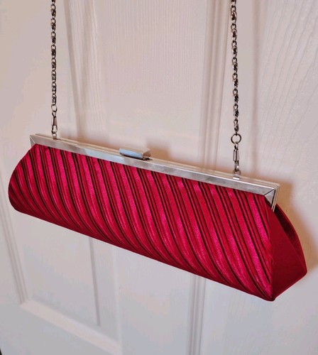 Crimson red pleat clutch - red,