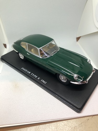 Limited edition green type - green, e-type