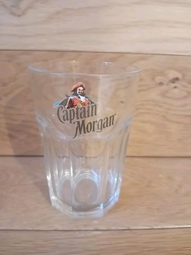 Captain morgan spiced rum - captain,