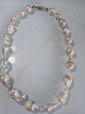Baroque freshwater pearl - freshwater,