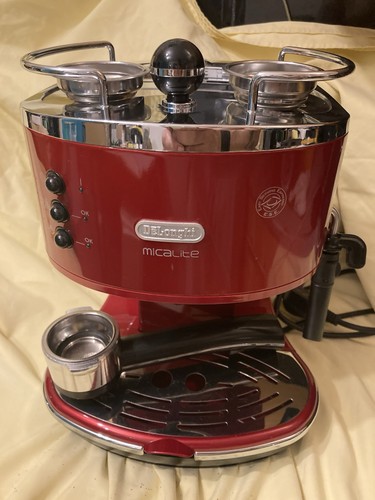 Red retro style delonghi - red, retro-style