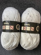 Wendy 400g Aran yarn (75%