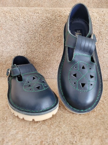 Brand new walkright girls - new,