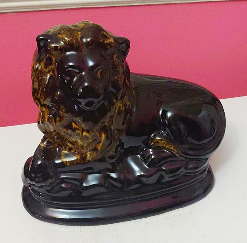 Ceramic pottery lion - lion, figurine
